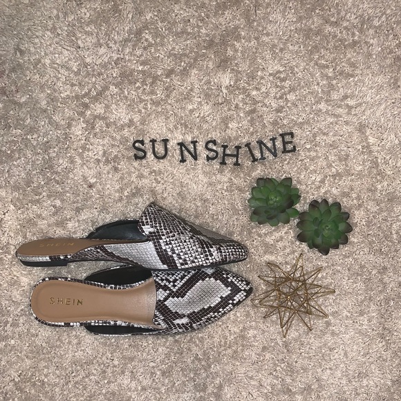 Snakeskin Mules NWT - Picture 3 of 3